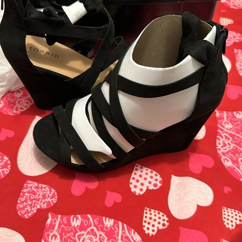Torrid Ankle Wrap Platform Wedges size 9WW